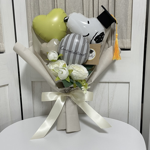 発送は3月10日以降になります SNOOPY 卒業祝いバルーンブーケ その他