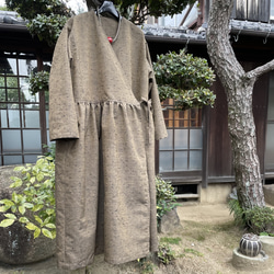 【着物リメイク】絹のカシュクールワンピース/ひげ紬/ギャザー切り替え 3枚目の画像