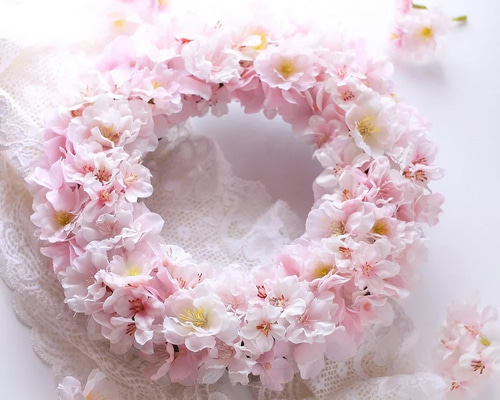 通販 送料無料  ピンクホワイトの桜リース 春 花 ギフト フラワーアレンジ フラワー・リース