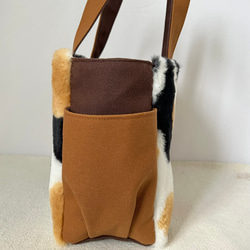 【Mサイズ】三毛猫ボア　バッグ　手提げトートバッグ　akaneko サイドポケット付き　バッグ　A4収納　アニマルボア 4枚目の画像