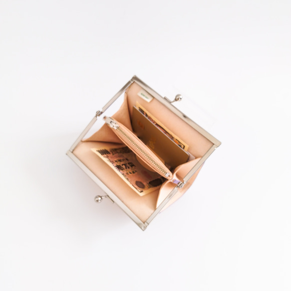 【送料無料】育てるヌメ革のがま口財布（ナチュラル・シルバーの口金） 11枚目の画像