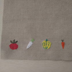 野菜の手刺繍ランチョンマット 5枚目の画像