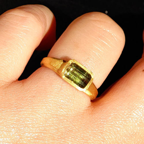 グリーン バイカラートルマリン オクタゴン 1.3ct 変形印台 シルバー 