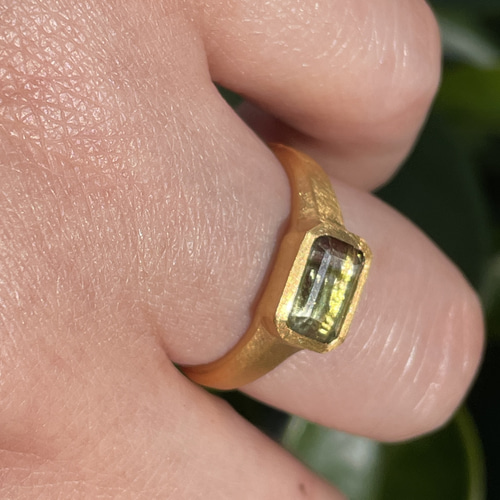 グリーン バイカラートルマリン オクタゴン 1.3ct 変形印台 シルバー 