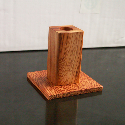 屋久杉 世界遺産 無垢 木製装飾用花瓶 茶色 専用箱なし 【公式通販】