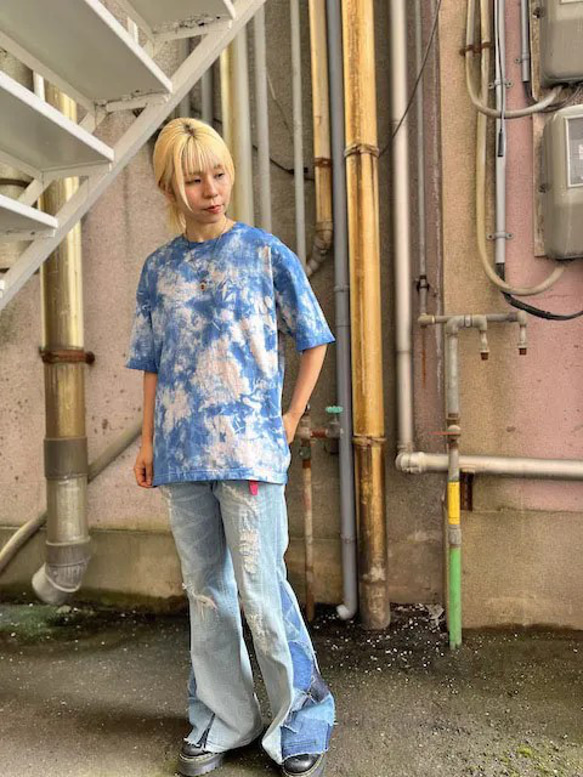 タイダイ染め　ビッグシルエット Tシャツ　Mサイズ　インディゴブルー×ベージュ　Hippies Dye HD21-27 2枚目の画像