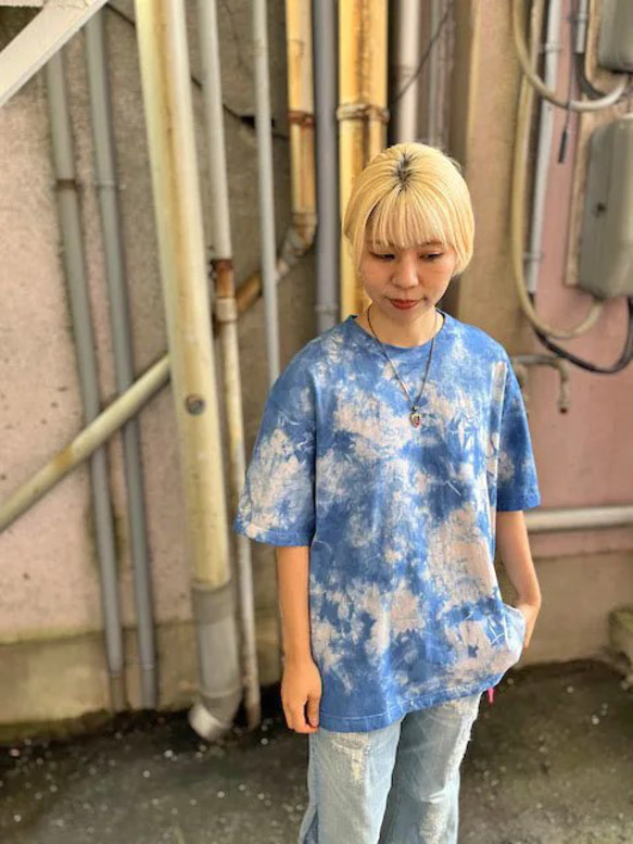 タイダイ染め　ビッグシルエット Tシャツ　Mサイズ　インディゴブルー×ベージュ　Hippies Dye HD21-27 6枚目の画像