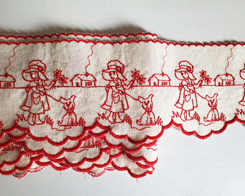 フランスヴィンテージ 刺繍リボントリム 少女と犬 103cm(13絵柄分 
