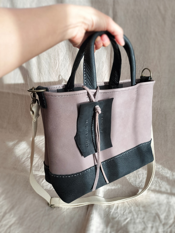 mainichi tote shoulder　グレー✗黒　オイルヌメ（シュリンク） 7枚目の画像