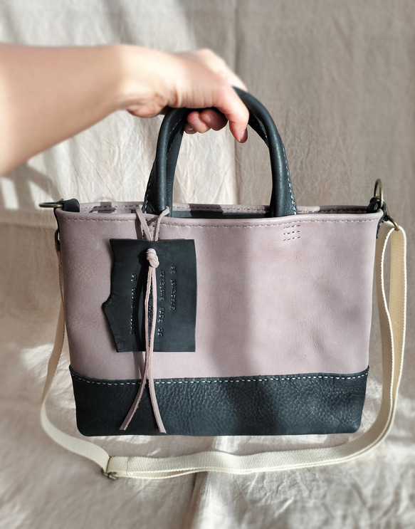 mainichi tote shoulder　グレー✗黒　オイルヌメ（シュリンク） 6枚目の画像