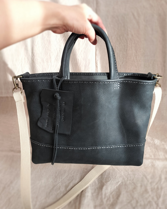 mainichi tote shoulder　黒　オイルヌメ（シュリンク） 6枚目の画像