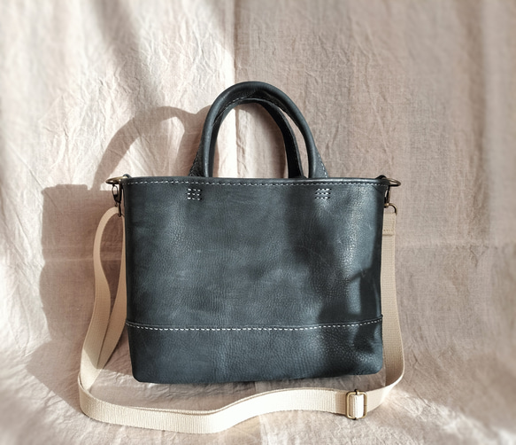 mainichi tote shoulder　黒　オイルヌメ（シュリンク） 4枚目の画像