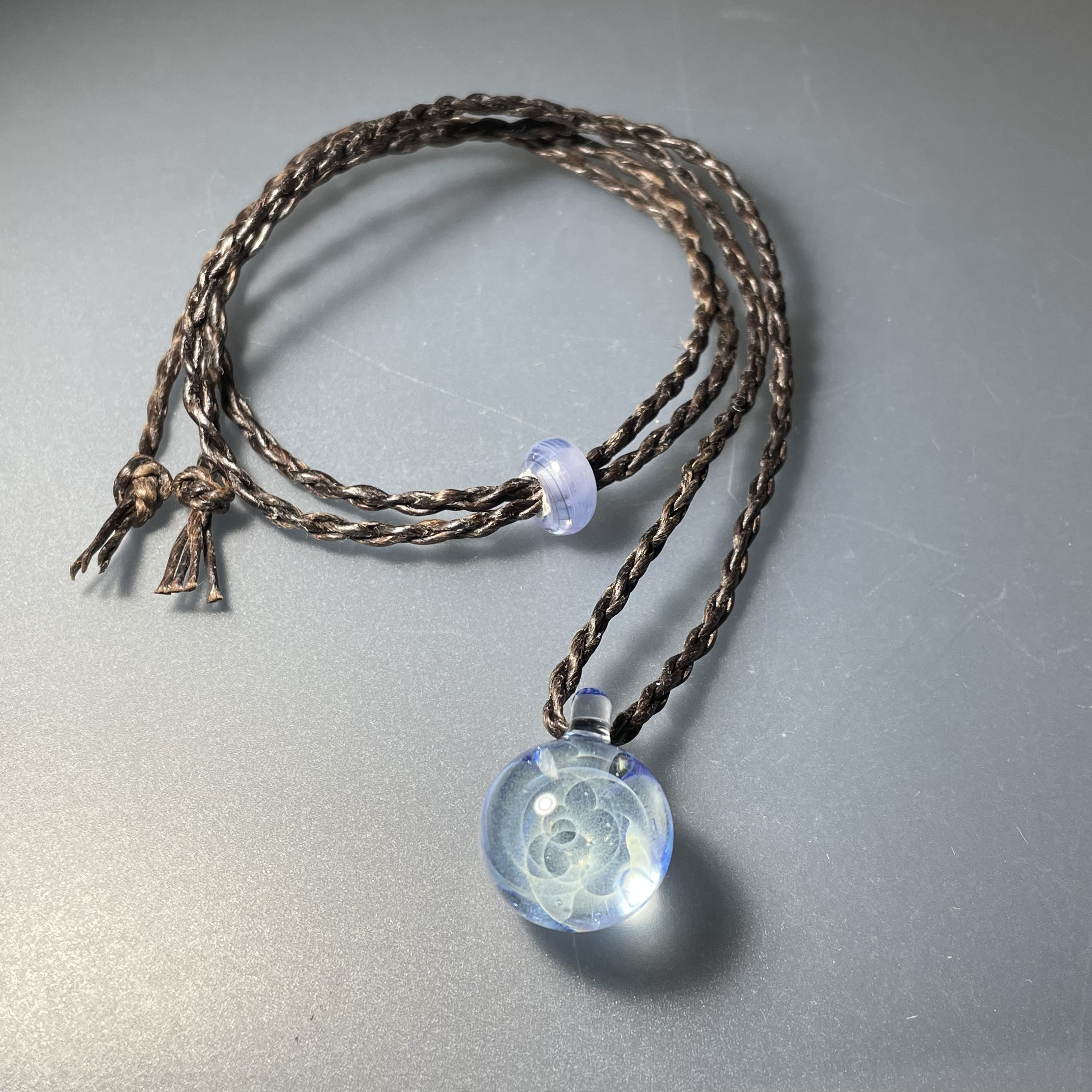 銀河のチョーカー　薄青