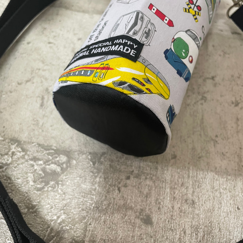 新幹線でGOGO＊水筒カバー保冷ペットボトルカバーサーモス