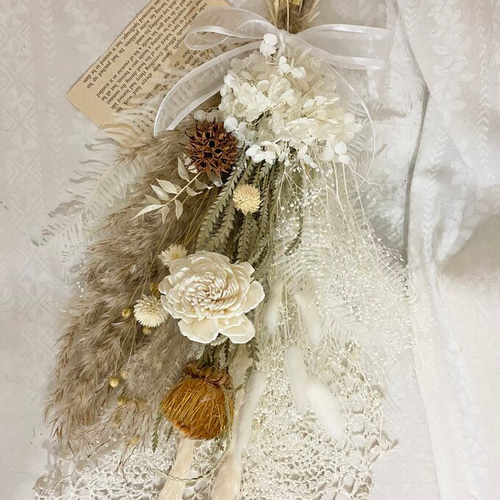 Sold】ホワイトスワッグ 造花リボンレース