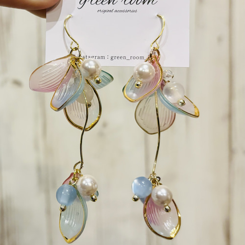さくらの花びらピアスorイヤリング ハンドメイドアクセサリー ピアス 