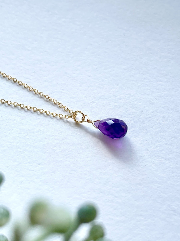 14kgf　ライトアメシスト 14KGF極上発色！アメジストプレーンペアシェイプカットのピアス