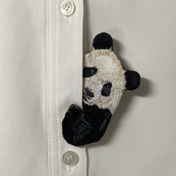 パンダ刺繍のブローチ 3枚目の画像