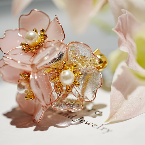 Creema限定母の日2025 ほんのりピンクの桜の帯留め・ブローチ（2way