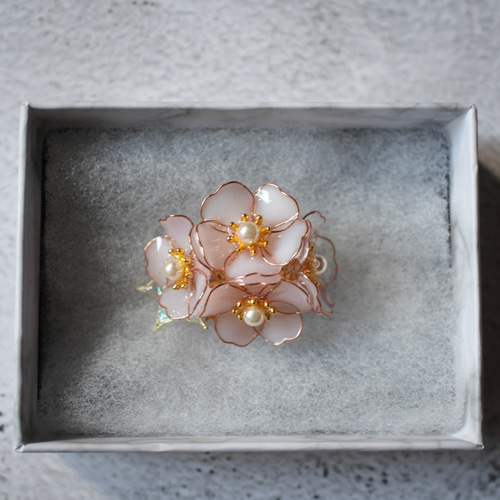 新作2026 ほんのりピンクの桜の帯留め・ブローチ（2way） ポニーフック