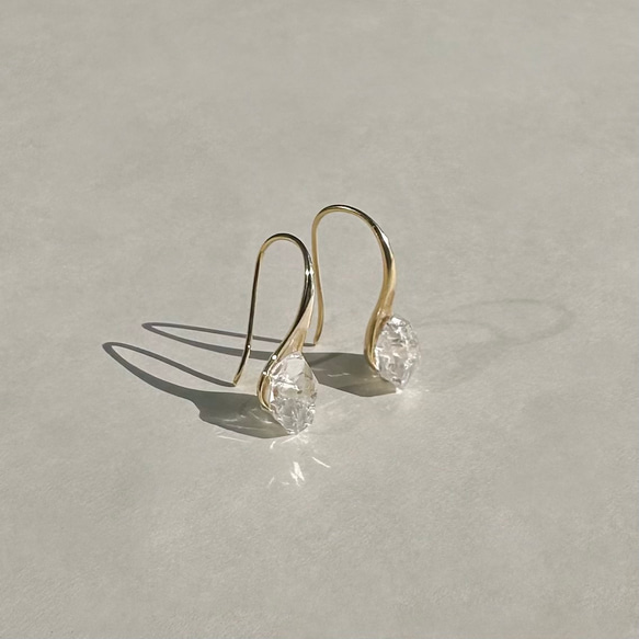 【冬季熱門耳環】赫基默鑽石水滴耳環 / 金屬配件，可選不銹鋼和銀色 第2張的照片