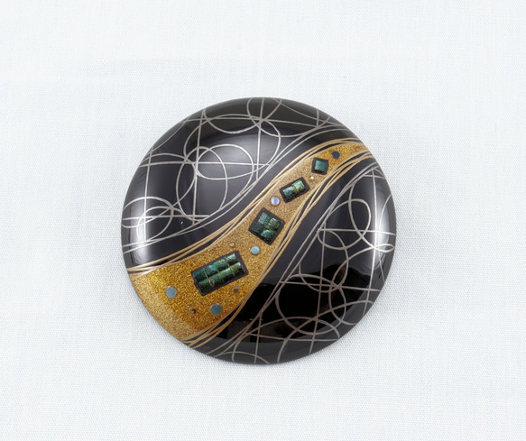 輪島塗 両面蒔絵の18金ペンダントトップ！ 輪島塗 両面蒔絵の18金ペンダントトップ！