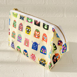 クロスステッチ⭐︎大きく開く テントポーチ【マスクマン】コスメ