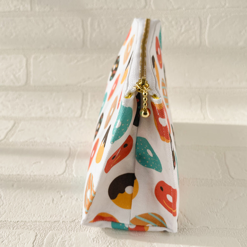 クロスステッチ⭐︎大きく開く テントポーチ【ドーナツ】コスメポーチ