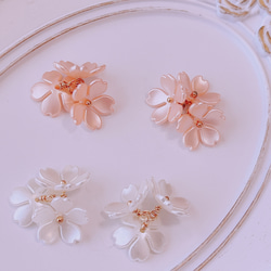 2個】アクリル チャーム 3連 桜 フラワー パール風 パーツ