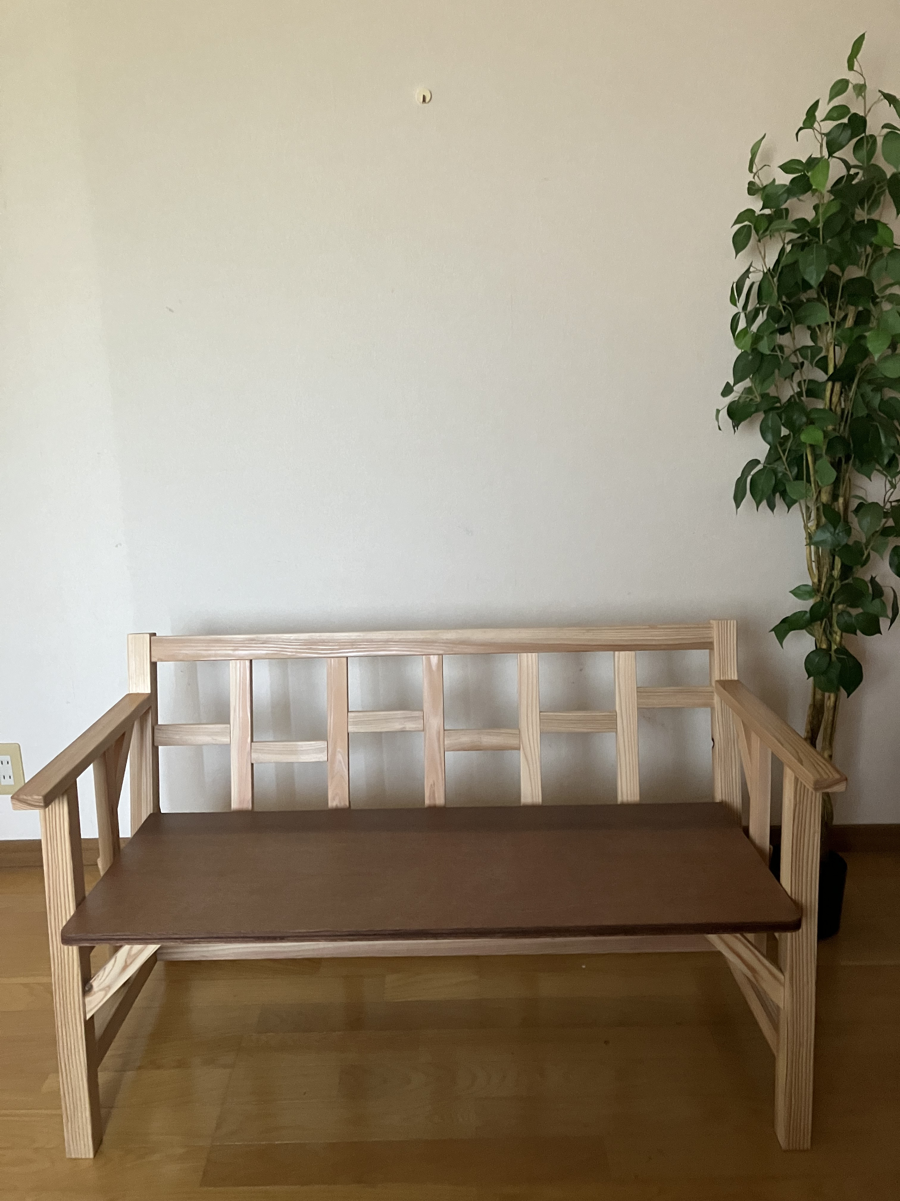 Surface 11  Lounge bench   一人～二人掛けベンチ　ラウンジチェア　椅子　長椅子