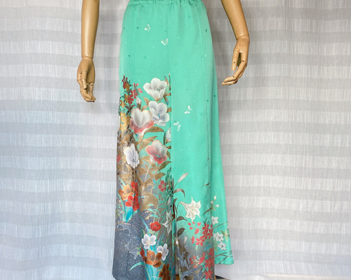 レオさま❣️ 専用子供着物リメイク 変形ワイドパンツ レオさま❣️ 専用子供着物リメイク 変形ワイドパンツ 即納】個性派