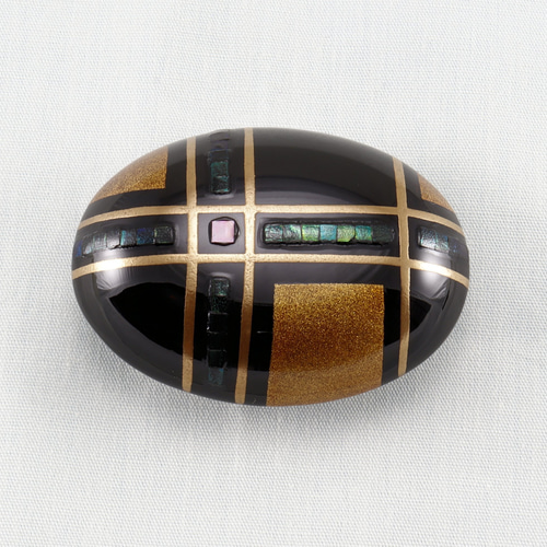 未使用❭ 輪島塗 帯留め 御所車 金蒔絵 螺鈿