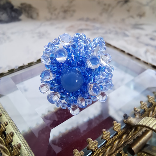 ループフラワーの ボリュームビーズリング/ブルーアゲート(サイズ選べ