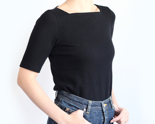 形にこだわった 大人のボートスクエアネックTシャツ【カラー