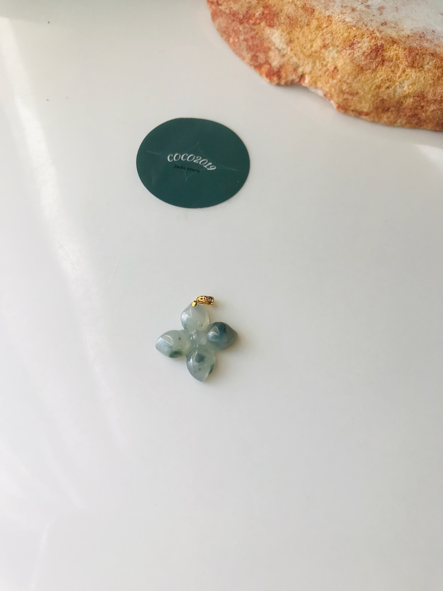 [P110-987] ジェイド　JADE  ヒスイ　ペンダント　ミャンマー産　彫刻　s925　アイス　グリーン　石花