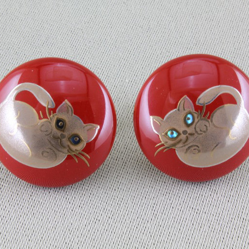 伝統工芸 輪島塗 イヤリング「朱塗～子猫蒔絵」 【91】 イヤリング