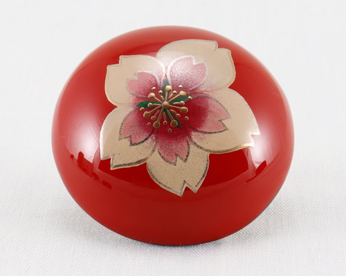 赤塗り ぐい呑み 2個 内金地 漆器 金絵 菖蒲 桜 ペア レトロ 赤塗り ぐい呑み 2個 内金地 漆器 金絵 菖蒲 桜 ペア レトロ