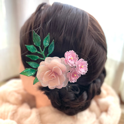 薔薇と八重桜のコサージュ《パールピンクの薔薇》 ＊2way ＊ヘアクリップ ＊卒業式 ＊入学 ＊ディップフラワー 5枚目の画像