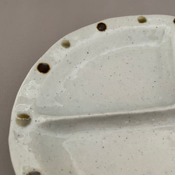 ドット文楕円皿(茶・焦げ茶)  陶磁器　手作り　手捻り　中皿 8枚目の画像