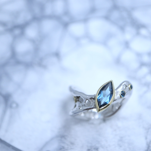 [-nami- Wave] 戒指 SV925 K18YG 鑽石倫敦藍托帕石 1 件 001 第1張的照片