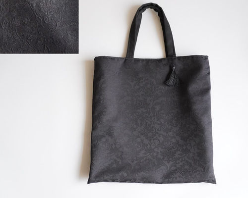 ワンママの商品です。アイボリーLトートバッグにお三方を描かせていただきます 415881efb7ba6793d750b7f7c11220