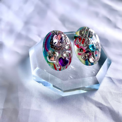 glass oval unique silver flashy Earrings 5枚目の画像