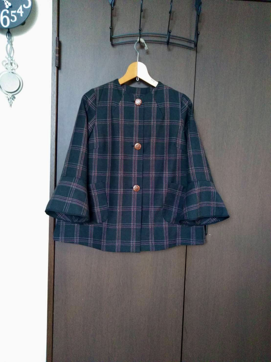 袖フレアジャケット