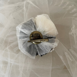 花のコサージュ　ホワイトラナンキュラス　入学式　卒業式　結婚式　2405-C5 6枚目の画像