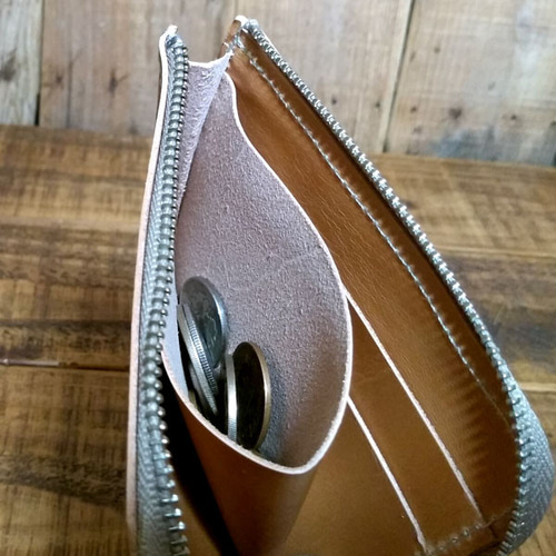 ビルフォードウォレット　ハーフウォレット　ナチュラルヌメ　栃木レザー 送料無料 栃木レザー L字ファスナー ハーフウォレット コンパクト