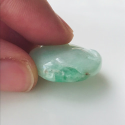 [P299-229] ジェイド　JADE  ヒスイ　本翡翠　ペンダント　天然石　ミャンマー産　彫刻　ライトグリーン 17枚目の画像