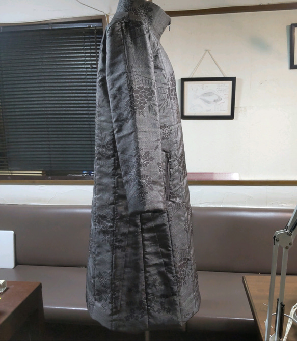 大島紬　着物リメイク　中綿コート 2枚目の画像