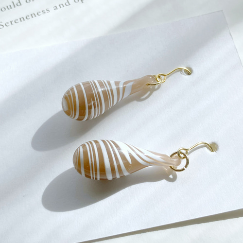 ○milktea ピアス（ミルクティー）○ ボロシリケイトガラス/ピアス 