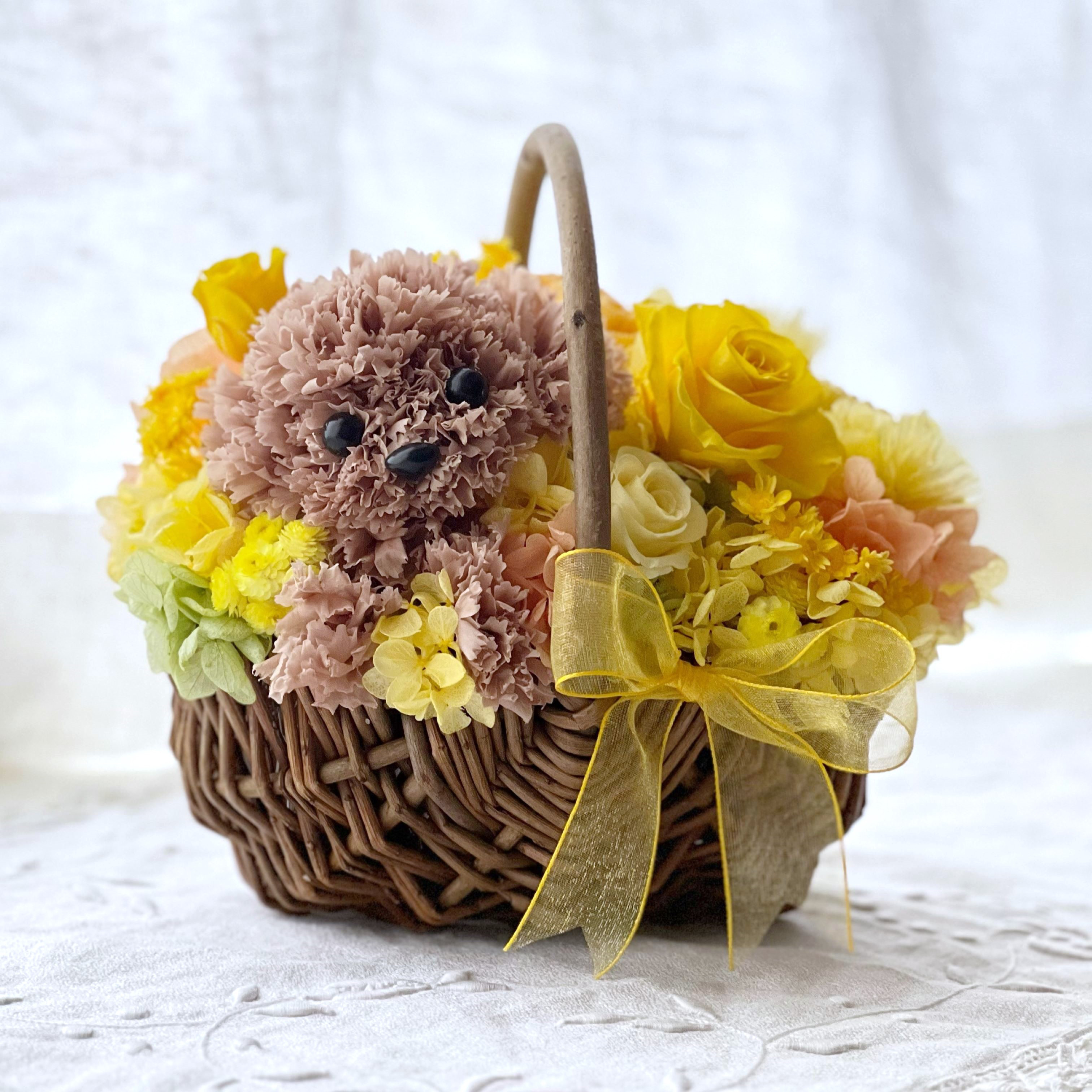 大きめうち子とお花いっぱいの花かご 【受注制作】犬　猫　ペットのお供え　ペットのお悔やみ　トイプードル　チワワ
