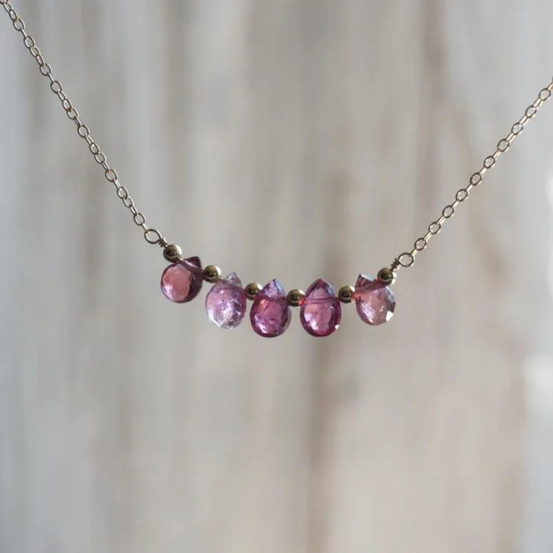 トルマリンしずく５個ラインネックレス（ピンク）  NE-GF-50